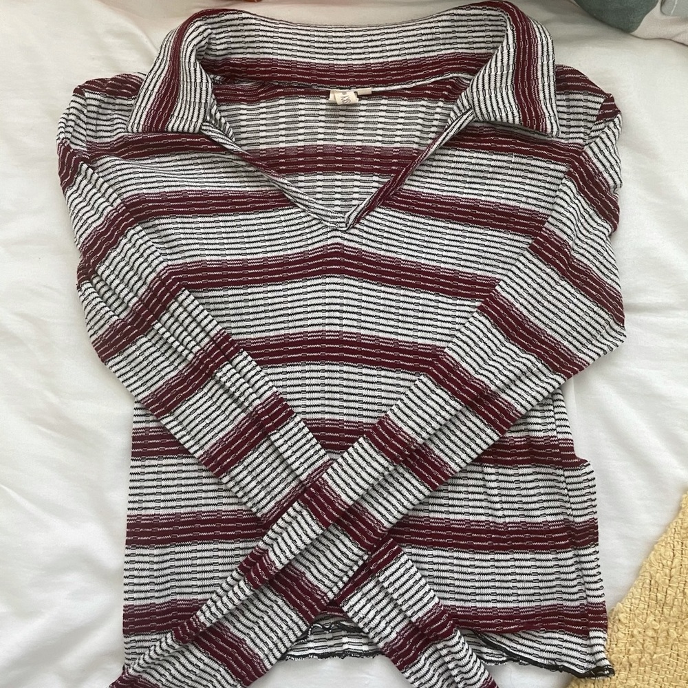 Collared long sleeve from Tillys. Size small.